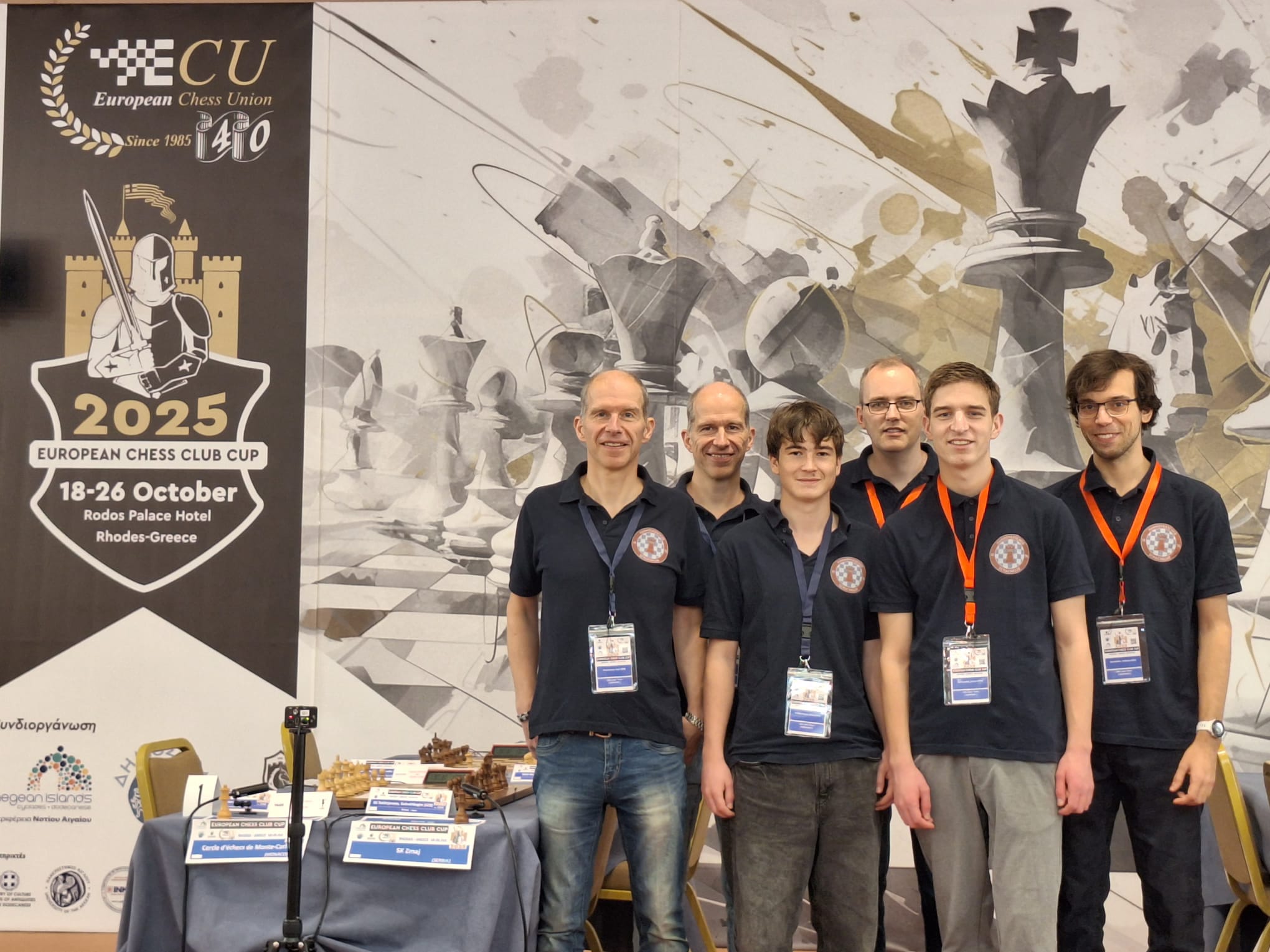 Die Mannschaft im Spielsaal