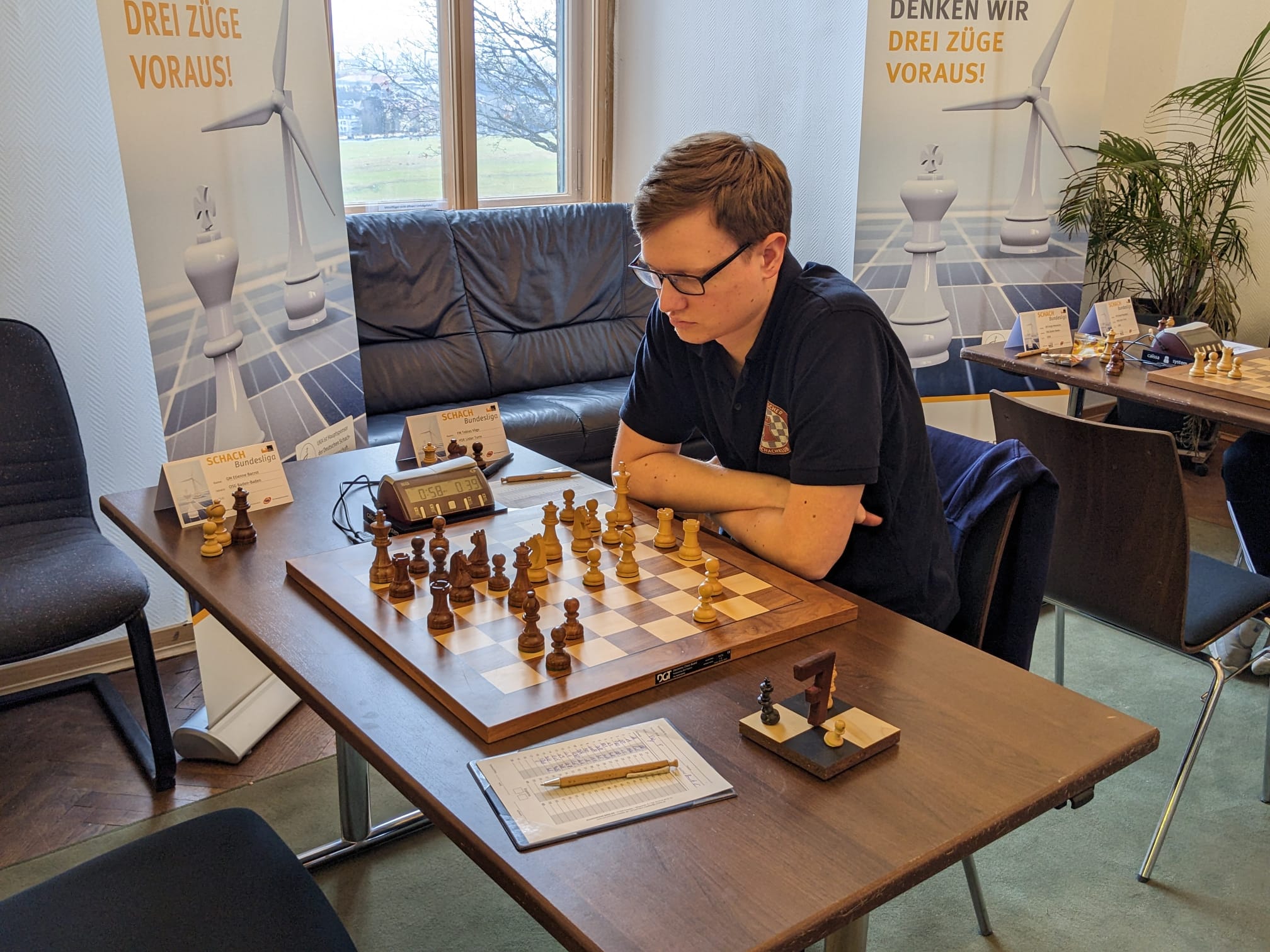 Tobias am Brett ohne Gegner